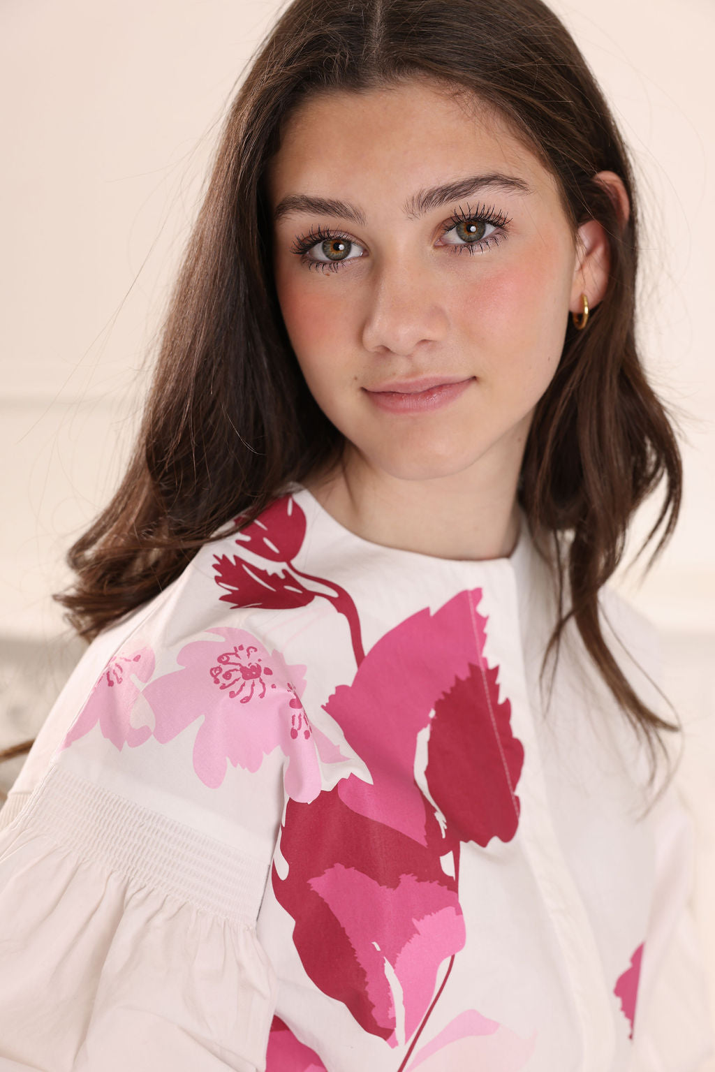 Puff sleeves white blouse by Gem– Flying Colors