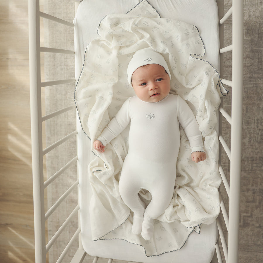Branches white/blue muslin swaddle by Lilette