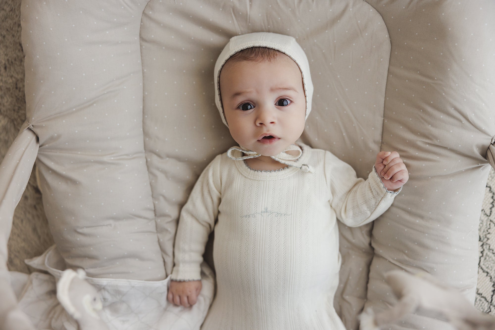 Lilette Graphic cream/blue crown footie set