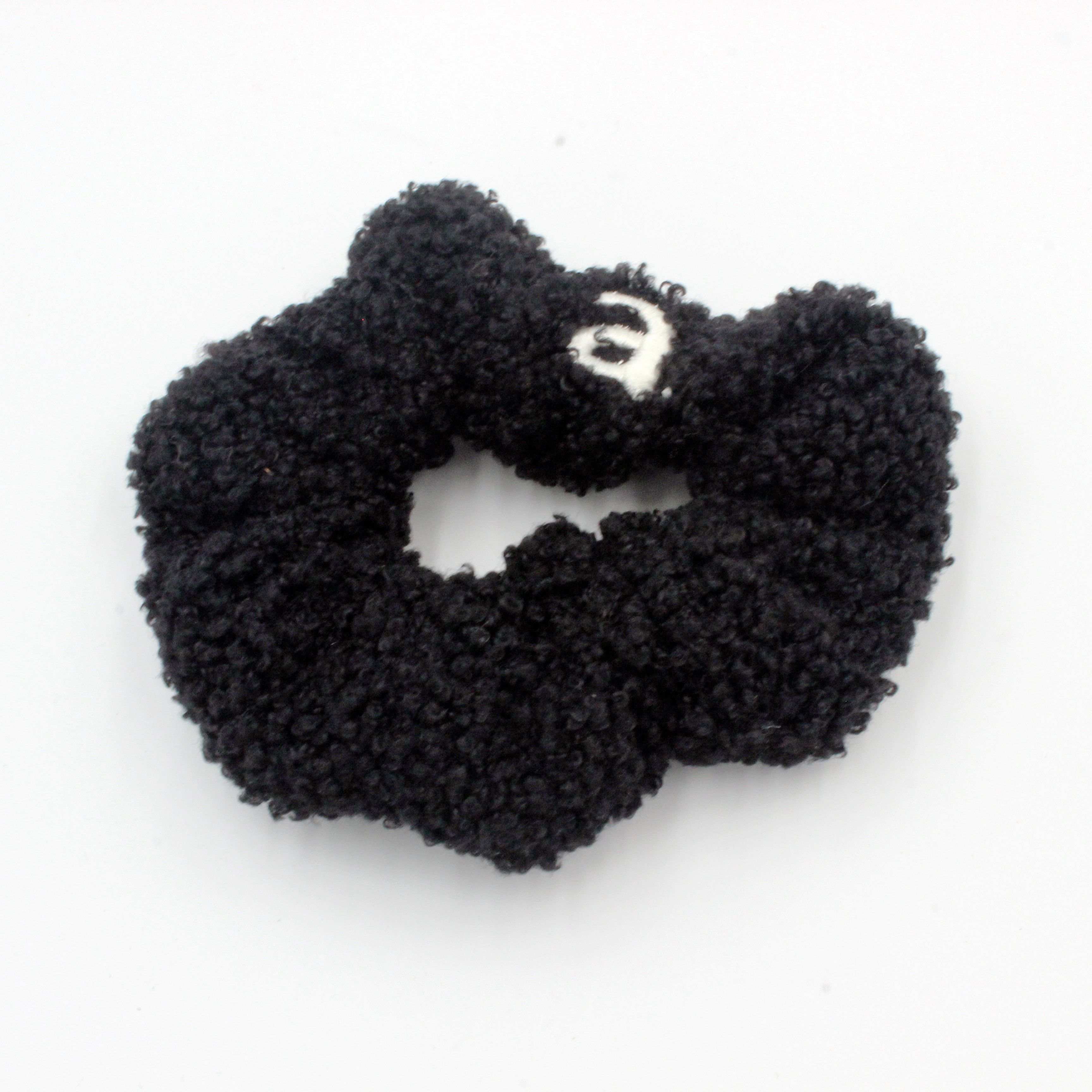 Archi Sherpa scrunchie (Black/Cream)