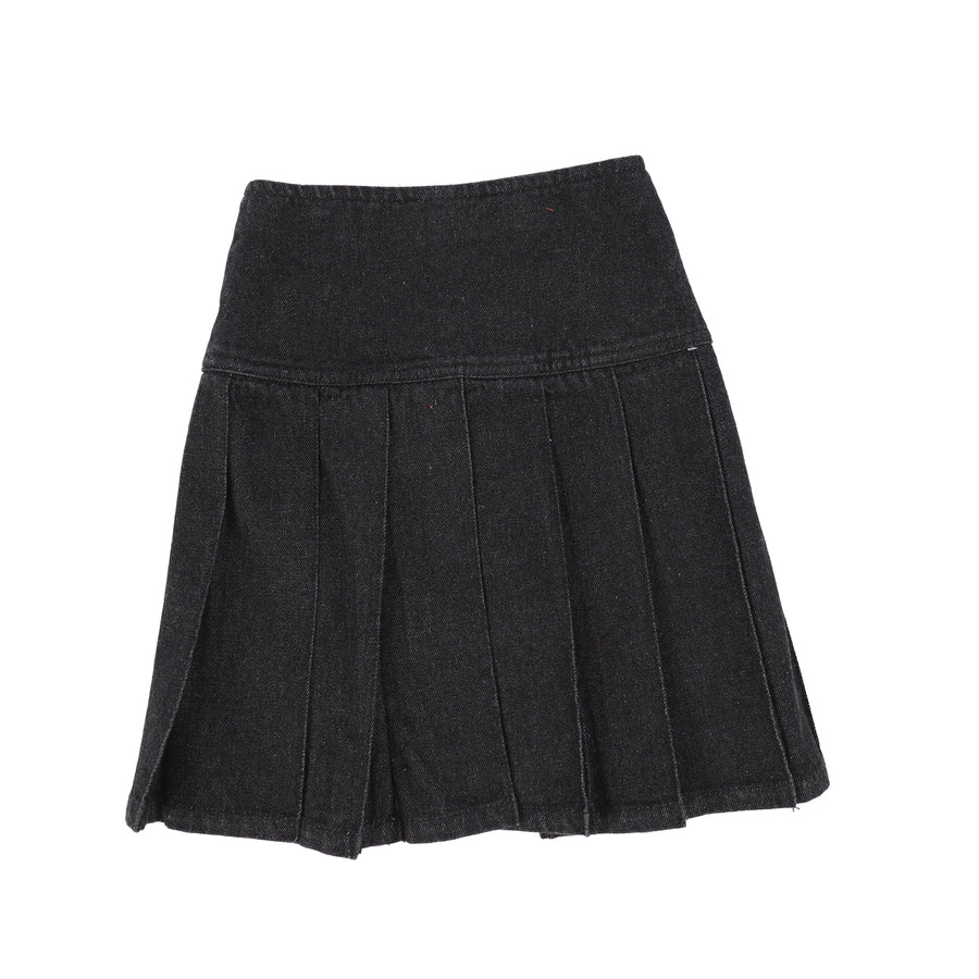 Pleated black denim buttons skirt by Bamboo