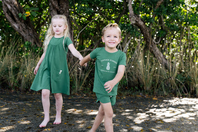 Print green short sleeve tee by Lil Leggs