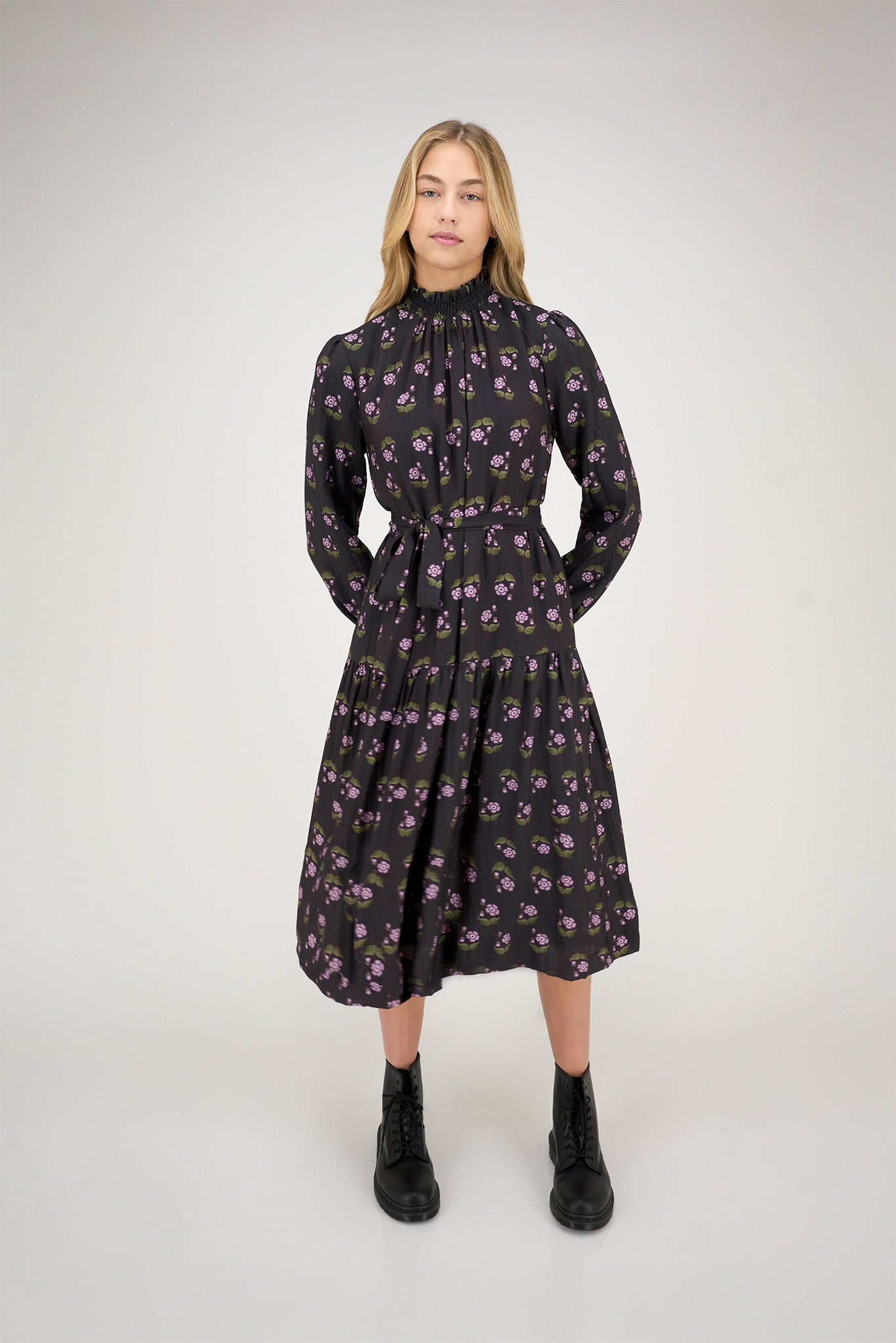 Zaikamoya Taylor flower dress