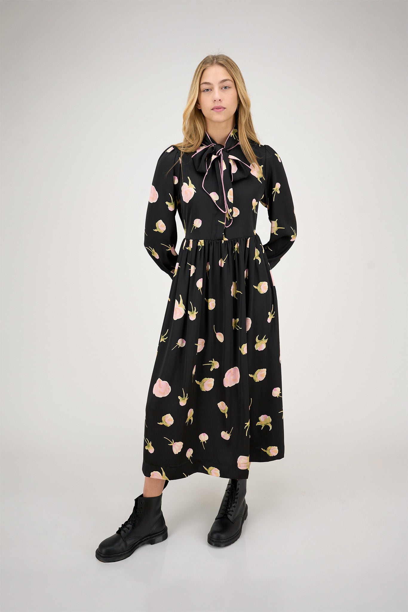 Zaikamoya Thelma flower dress