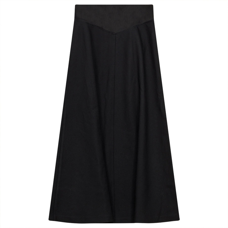 Black flair skirt by Gem