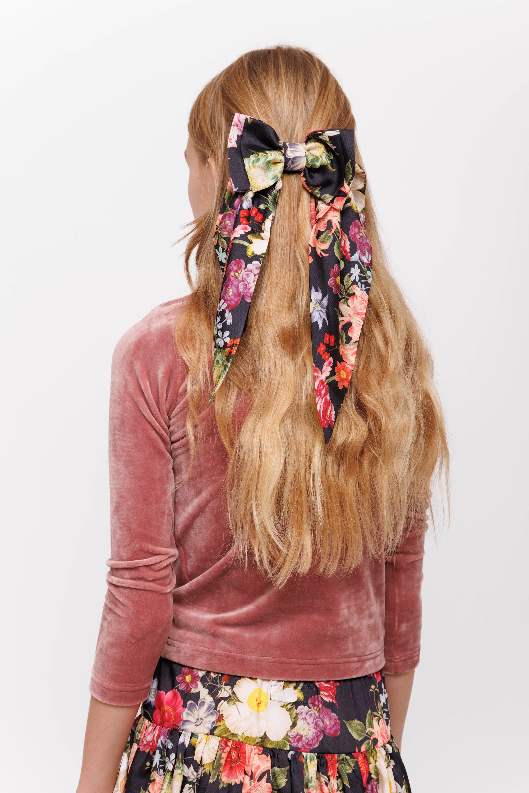 Christina Rohde Black floral hair bow