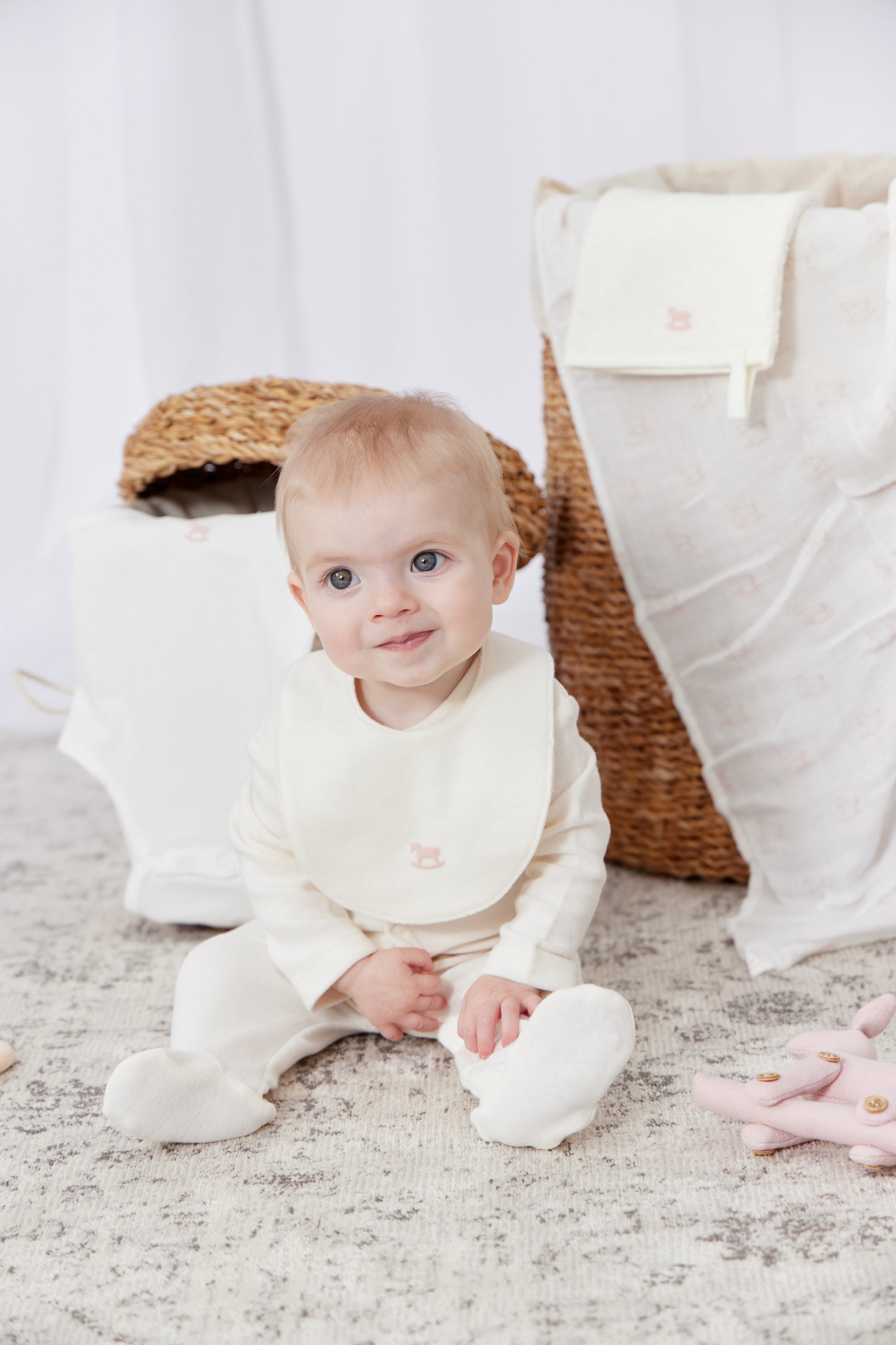 Kipp Bebe Onesie Set - Pink Kipp Bebe Onesie Set - Pink