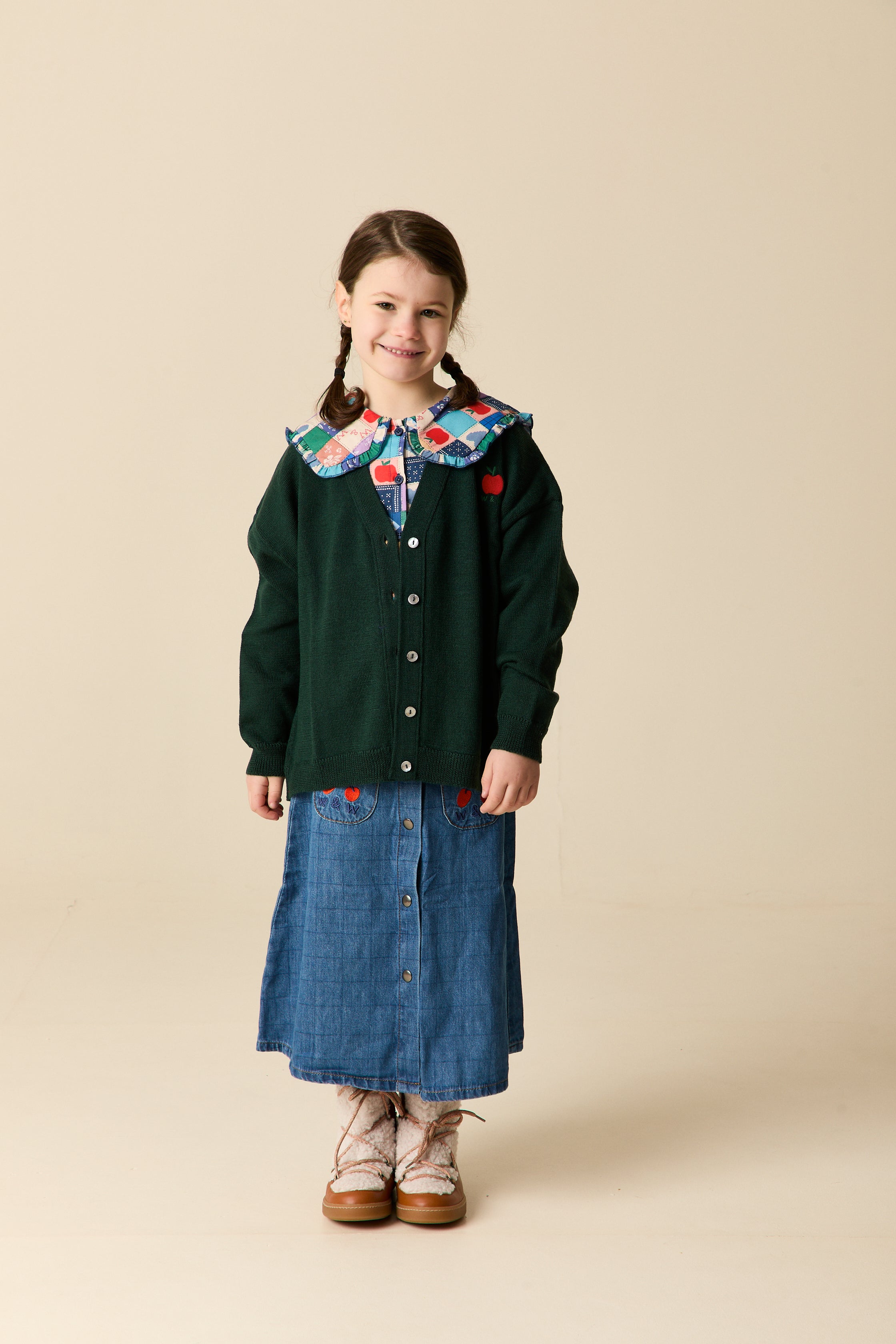 Wander & Wonder Deep olive v-neck cardigan