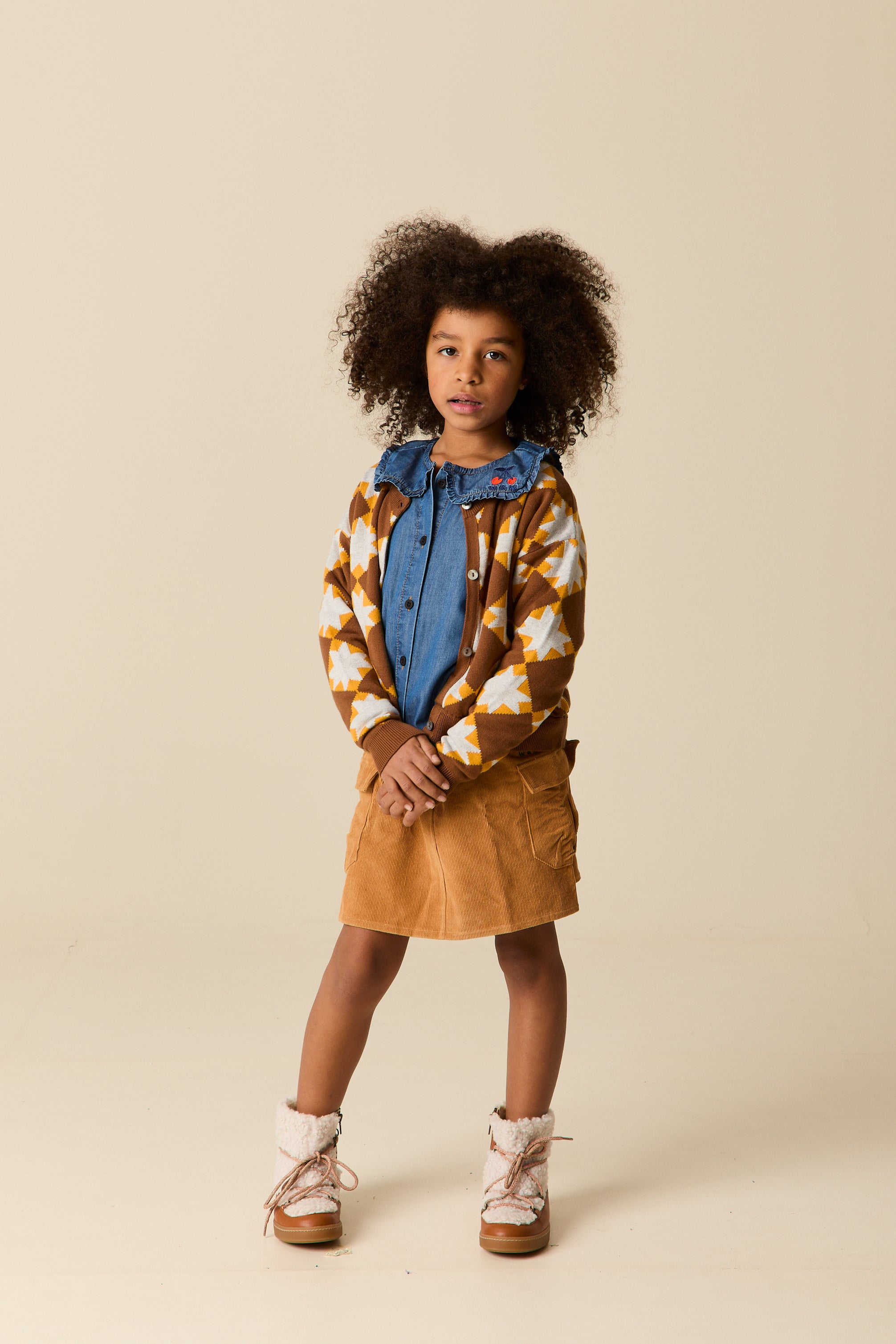 Wander & Wonder Ruffle collar denim blouse