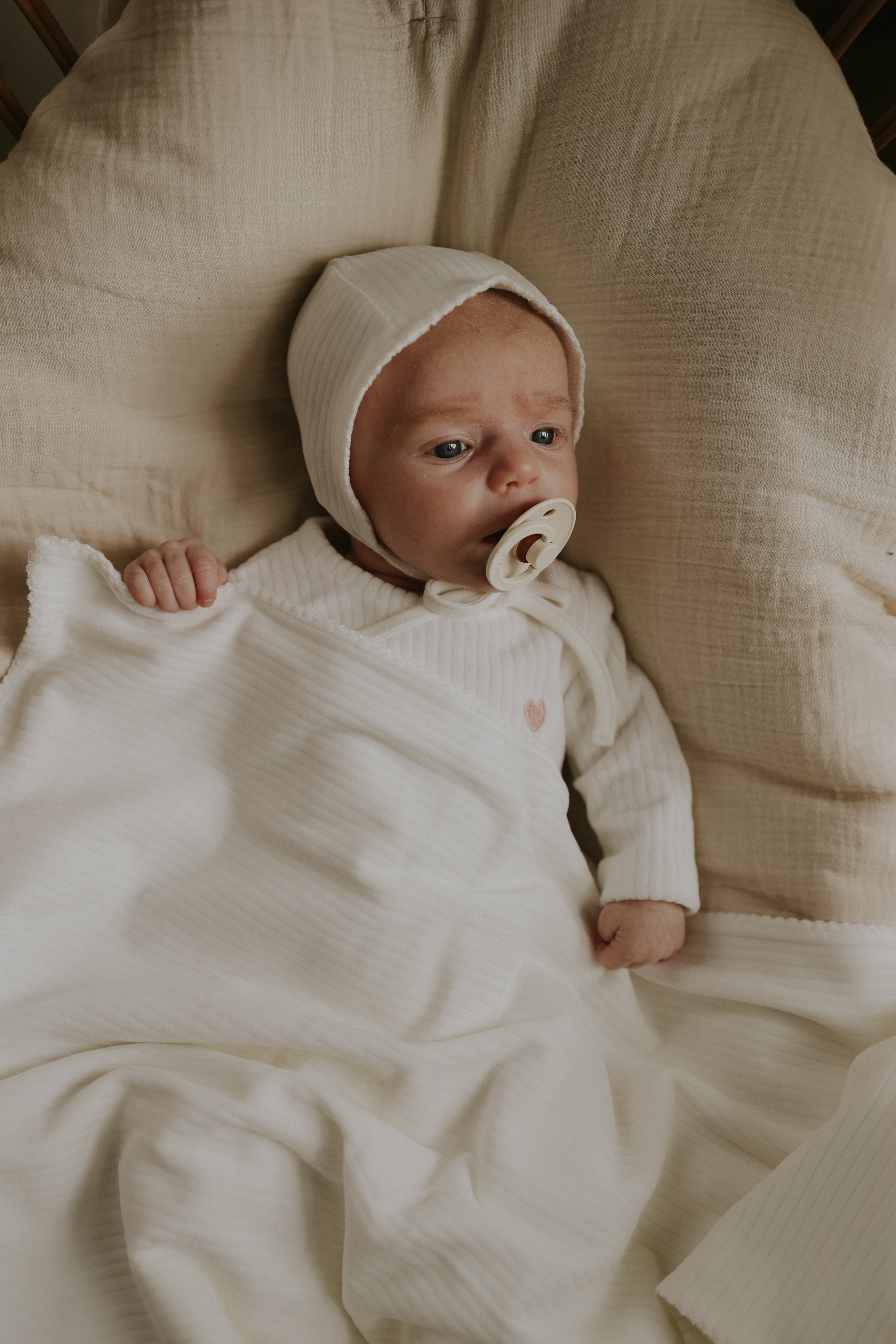 Mema Knits Heart embroidered velour footie + bonnet