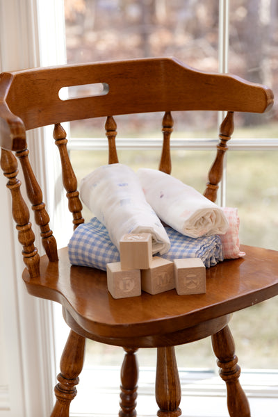 Take me home pink muslin swaddle set by Bee & Dee