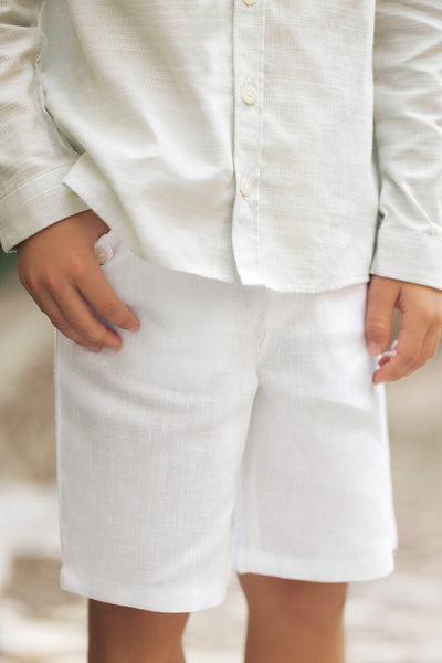 White linen shorts by Tartine Et Chocolat